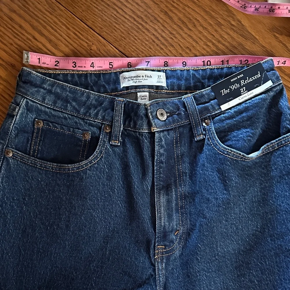 Abercrombie & Fitch High Rise '90s Relaxed Jeans - Denim  27  Bestseller Now NWT - Picture 14 of 14